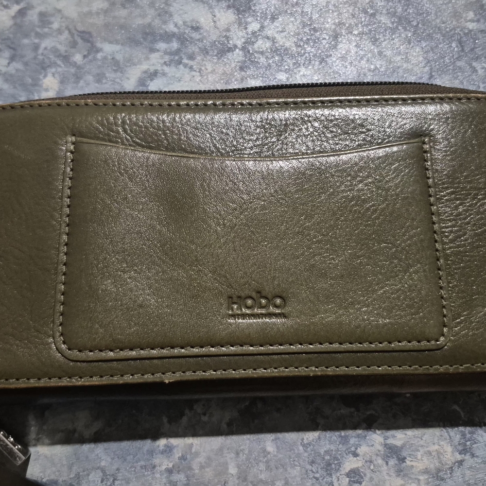 HOBO Olive Leather Accessory - Picture 2 of 8